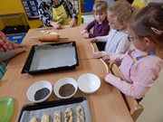 Pečeme ve školce - od zrníčka po rohlík